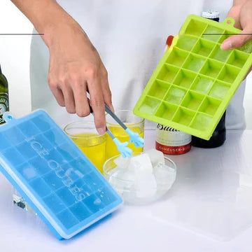 24 Cubic Ice Tray With Lid